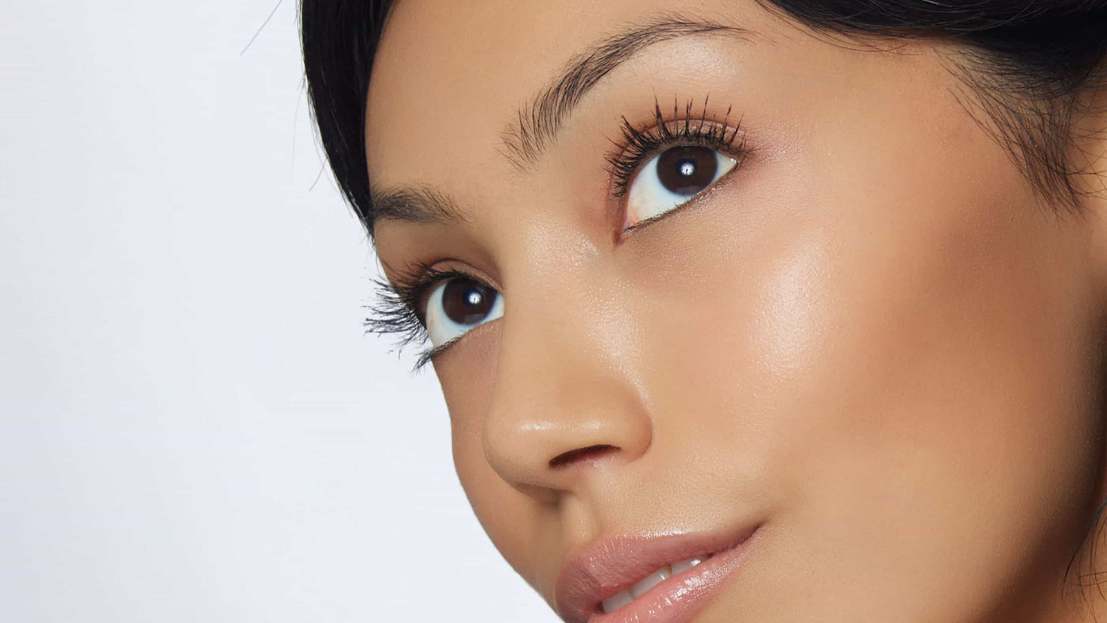 Transform your lashes and brows with our amazing serum collection! Unleash their full potential and embrace your natural beauty effortlessly. Get ready for head-turning results!